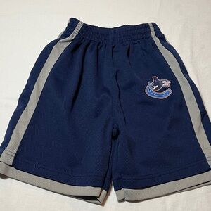 3T Vancouver Canucks shorts
